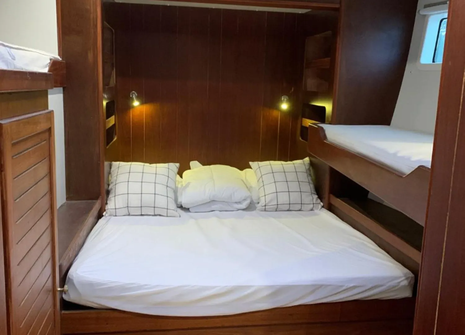Valmarelo Maxi Catamaran Hotel Saint-Philibert 0*,  Franciaország